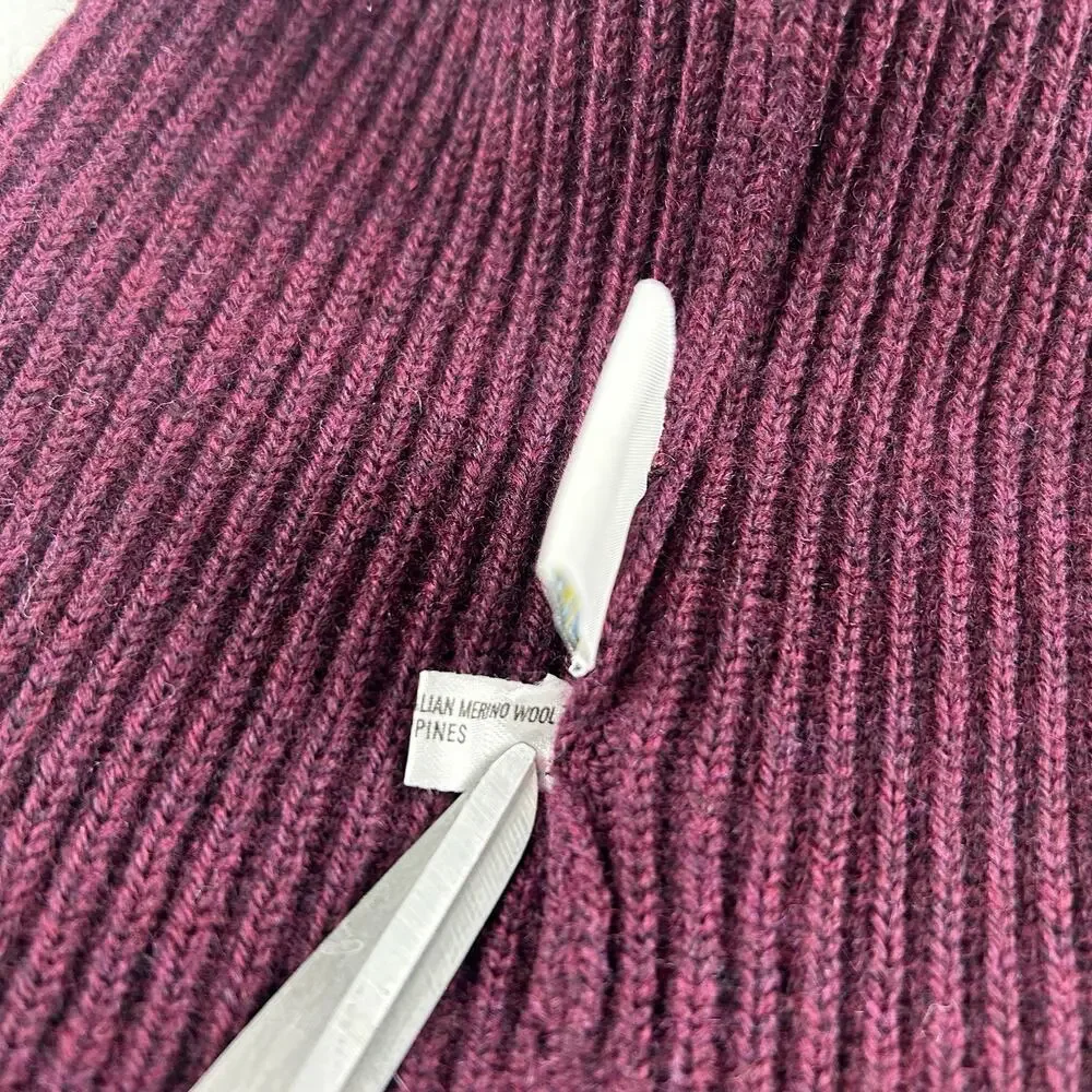 100% Extra Fine Merino Wool Beanie Burgundy Ribbed Knit Winter Hat Unisex